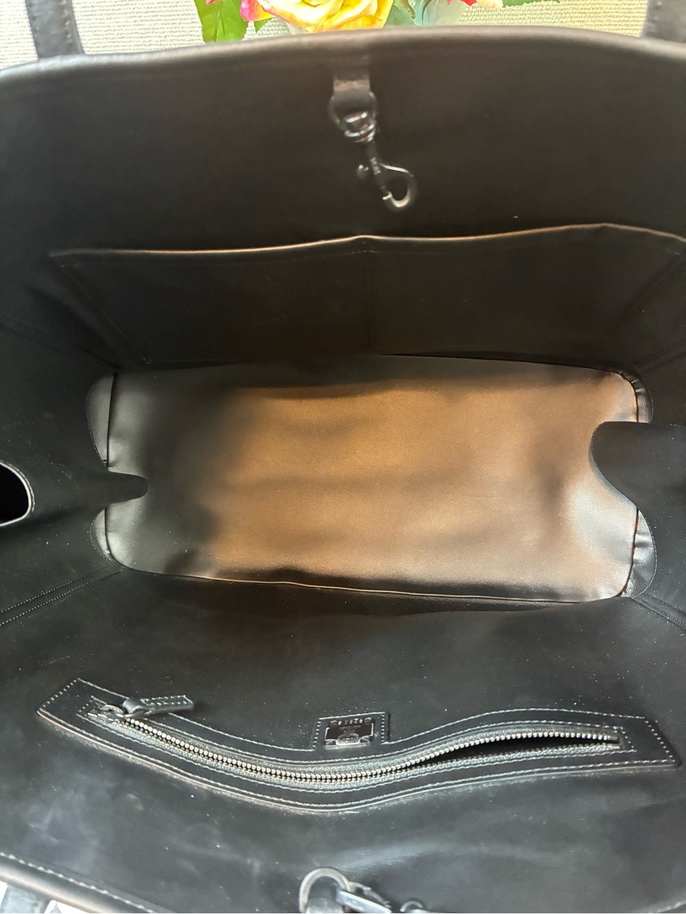MCM Medium Visetos Aren Tote in Black & White Checkerboard - Pristine! ๐ฅ - Picture 9 of 14